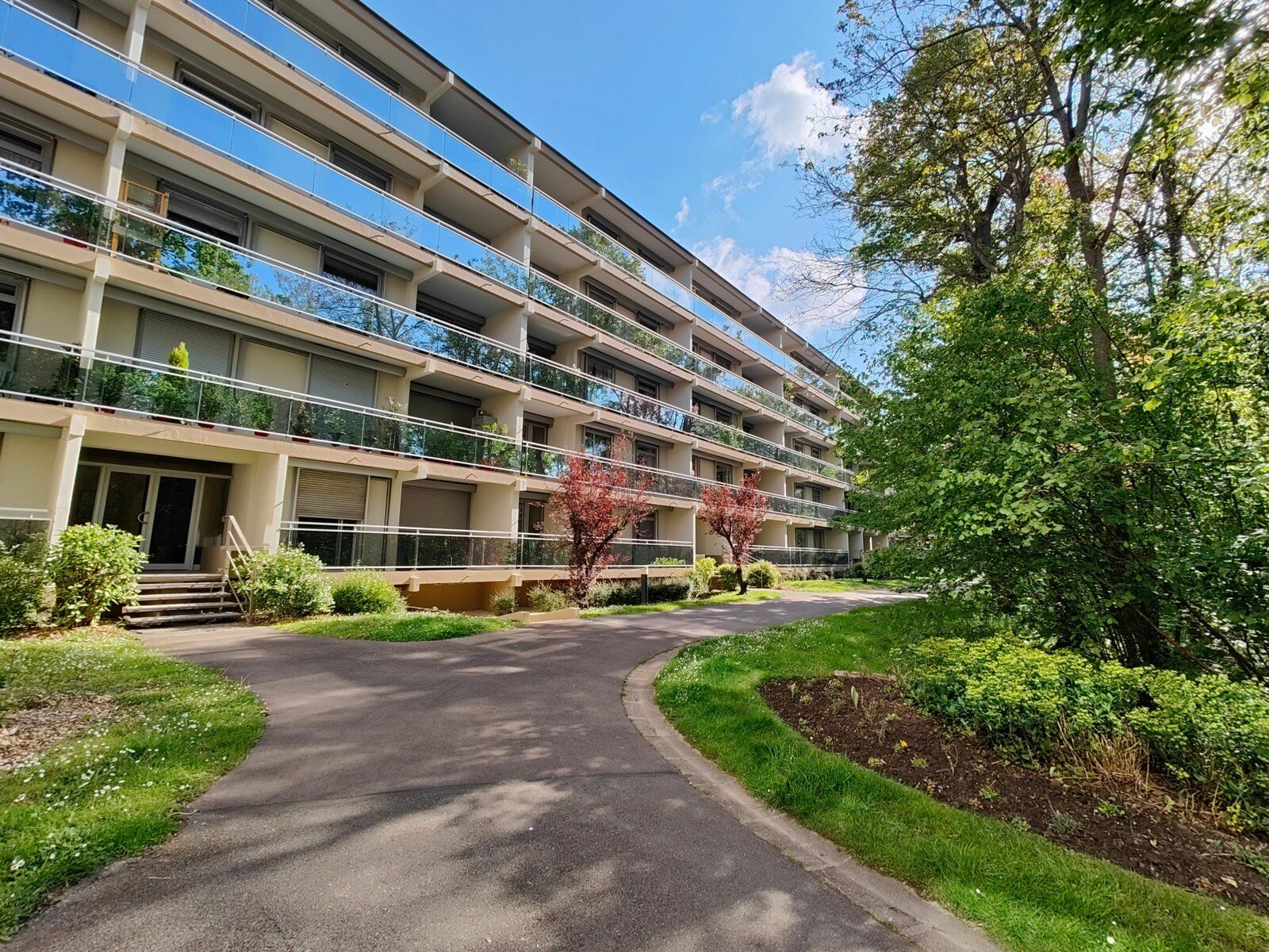 Appartement à vendre 4 85m2 à Vaires-sur-Marne vignette-1