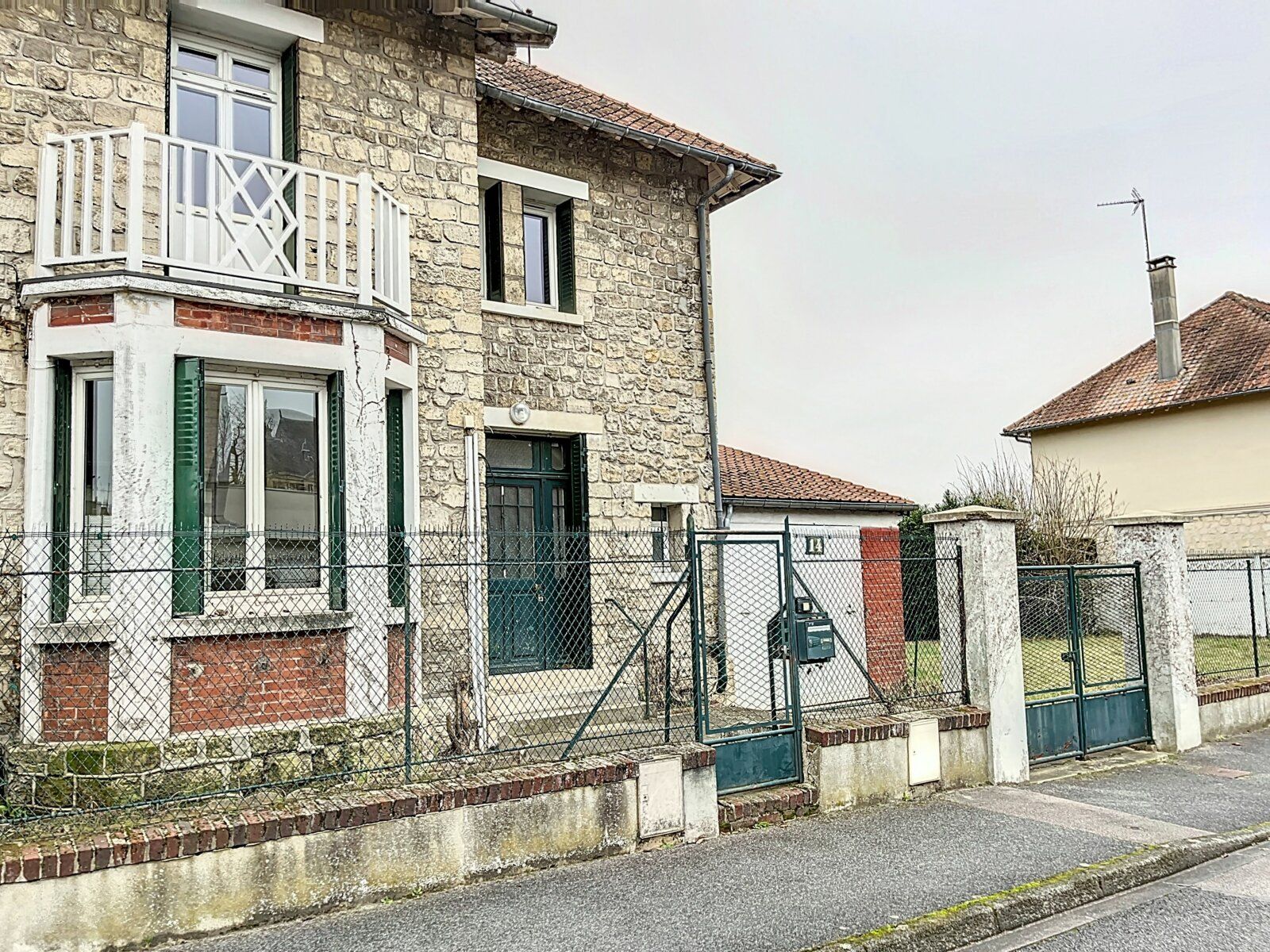 Maison à vendre 4 103m2 à Compiègne vignette-1