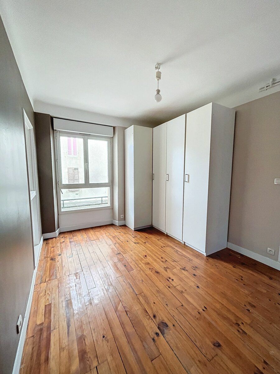 Appartement à louer 3 66.08m2 à Brest vignette-6