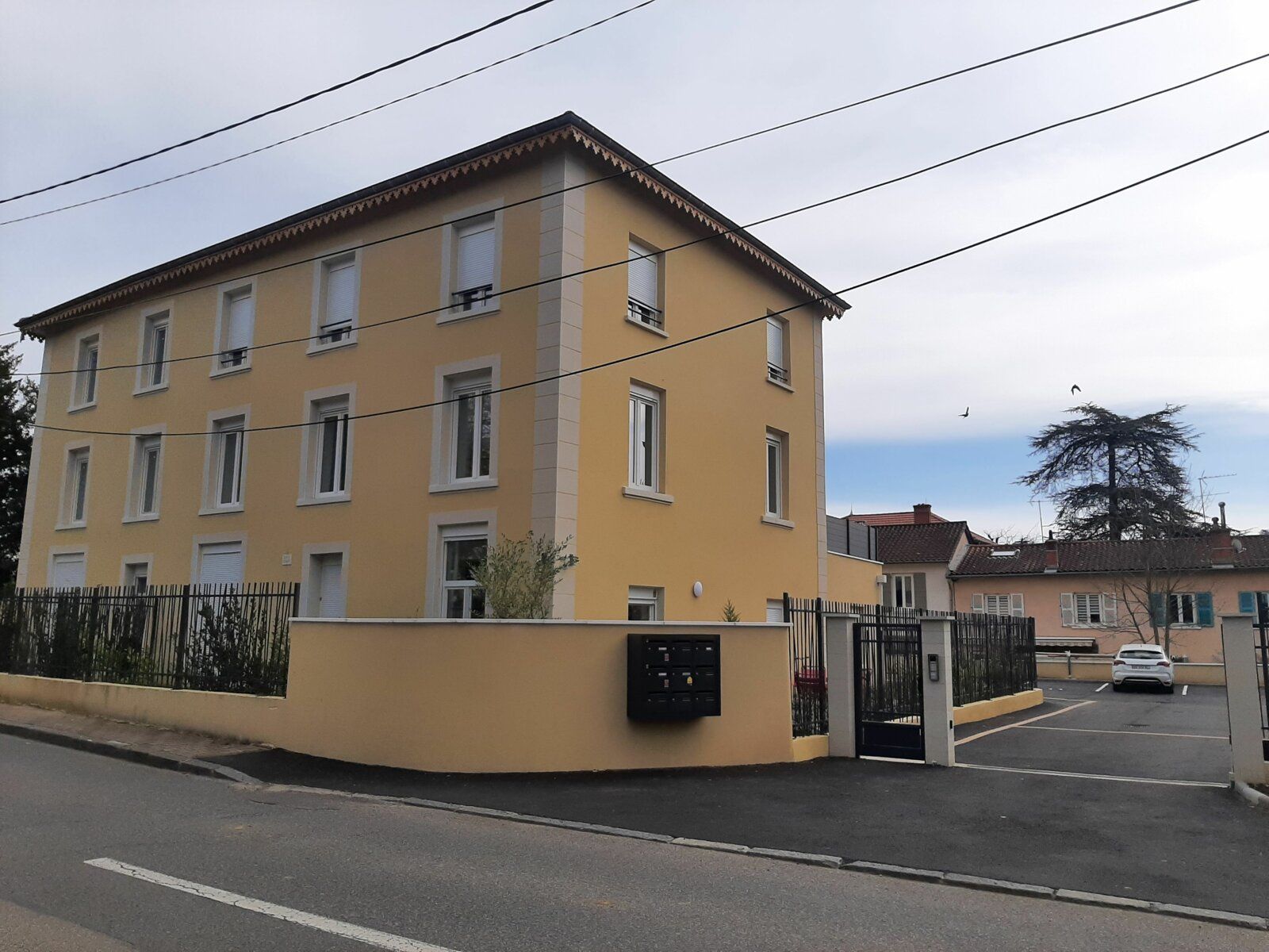 Appartement à vendre 3 56.2m2 à Collonges-au-Mont-d'Or vignette-1
