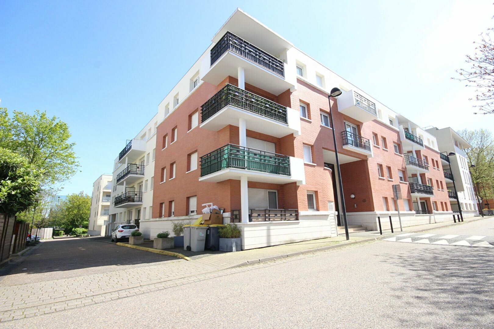 Appartement à vendre 2 37.6m2 à Élancourt vignette-1