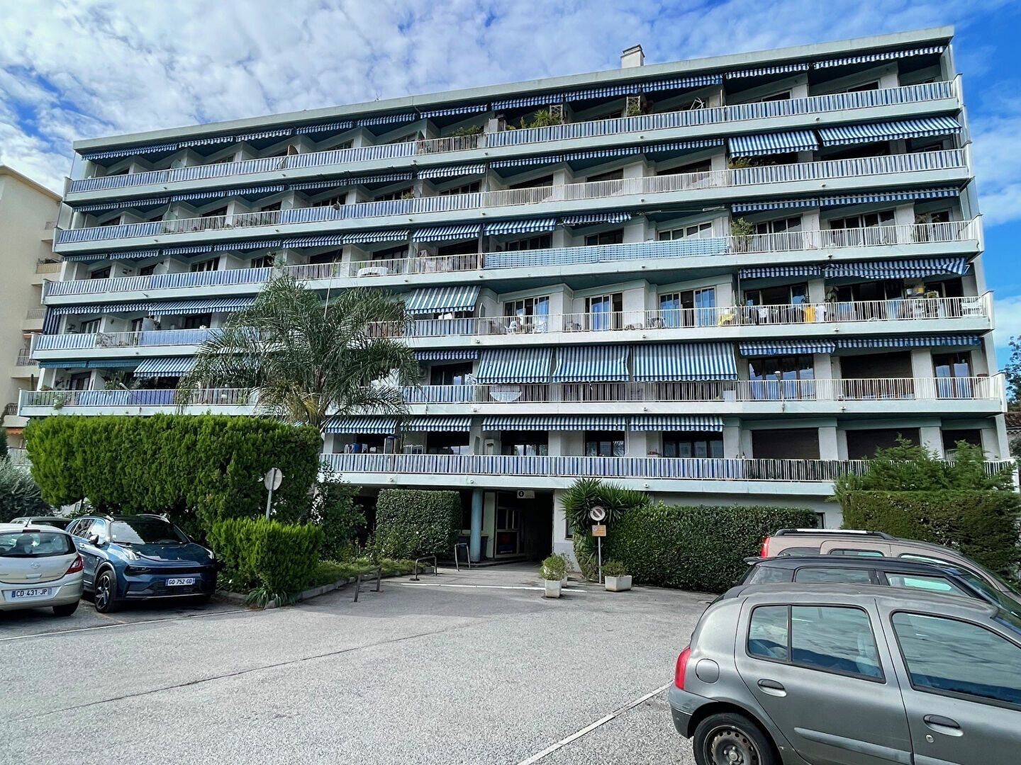 Appartement à vendre 2 51.52m2 à Cagnes-sur-Mer vignette-1