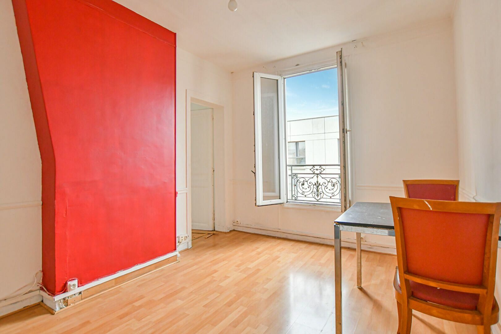 Appartement à vendre 2 31m2 à Paris 20 vignette-1