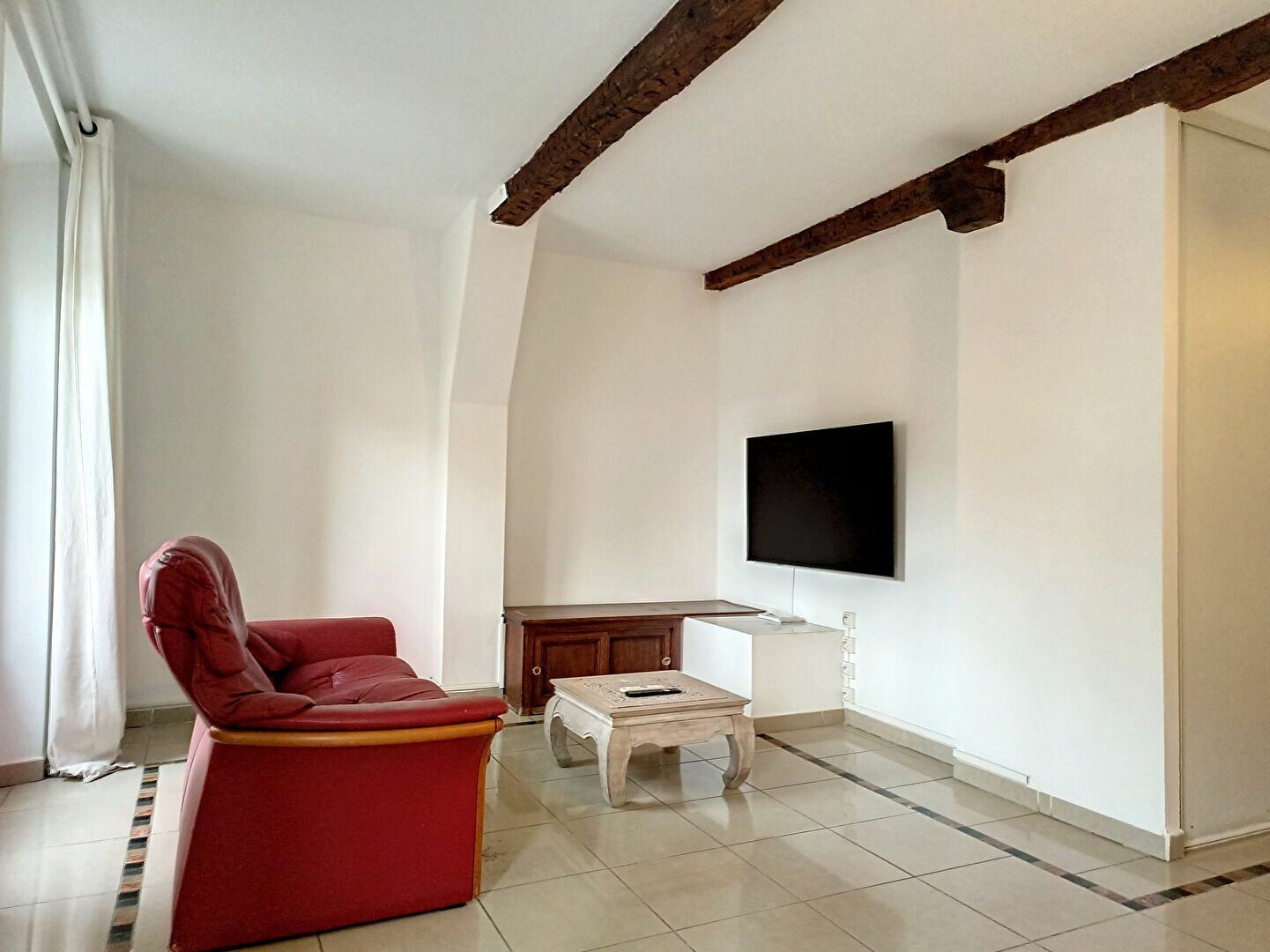 Appartement à vendre 2 m2 à Saint-Raphaël vignette-2