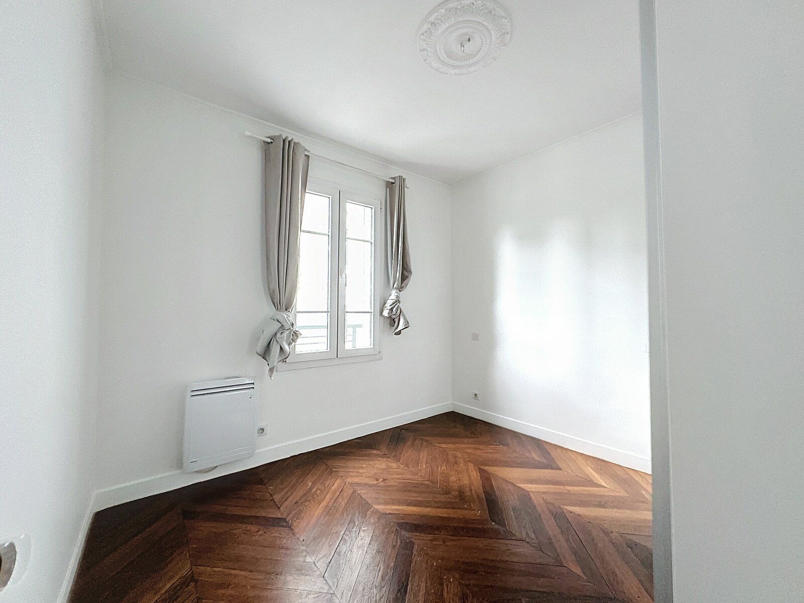 Appartement à louer 3 60.9m2 à Joinville-le-Pont vignette-7