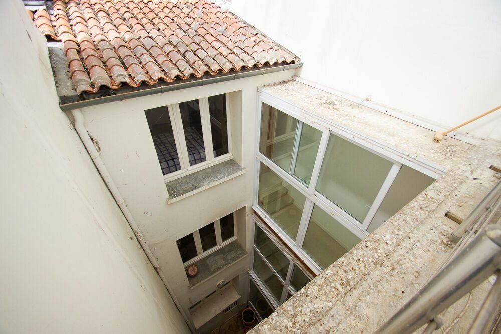 Maison à vendre 4 110m2 à La Rochelle vignette-3