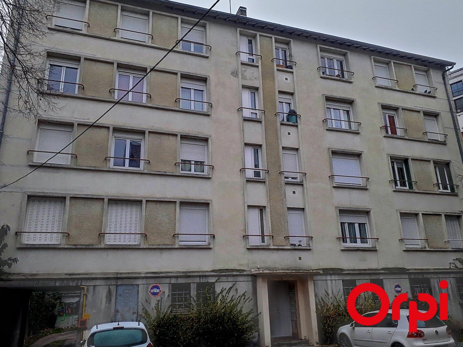 Appartement à vendre 3 51m2 à Montluçon vignette-3