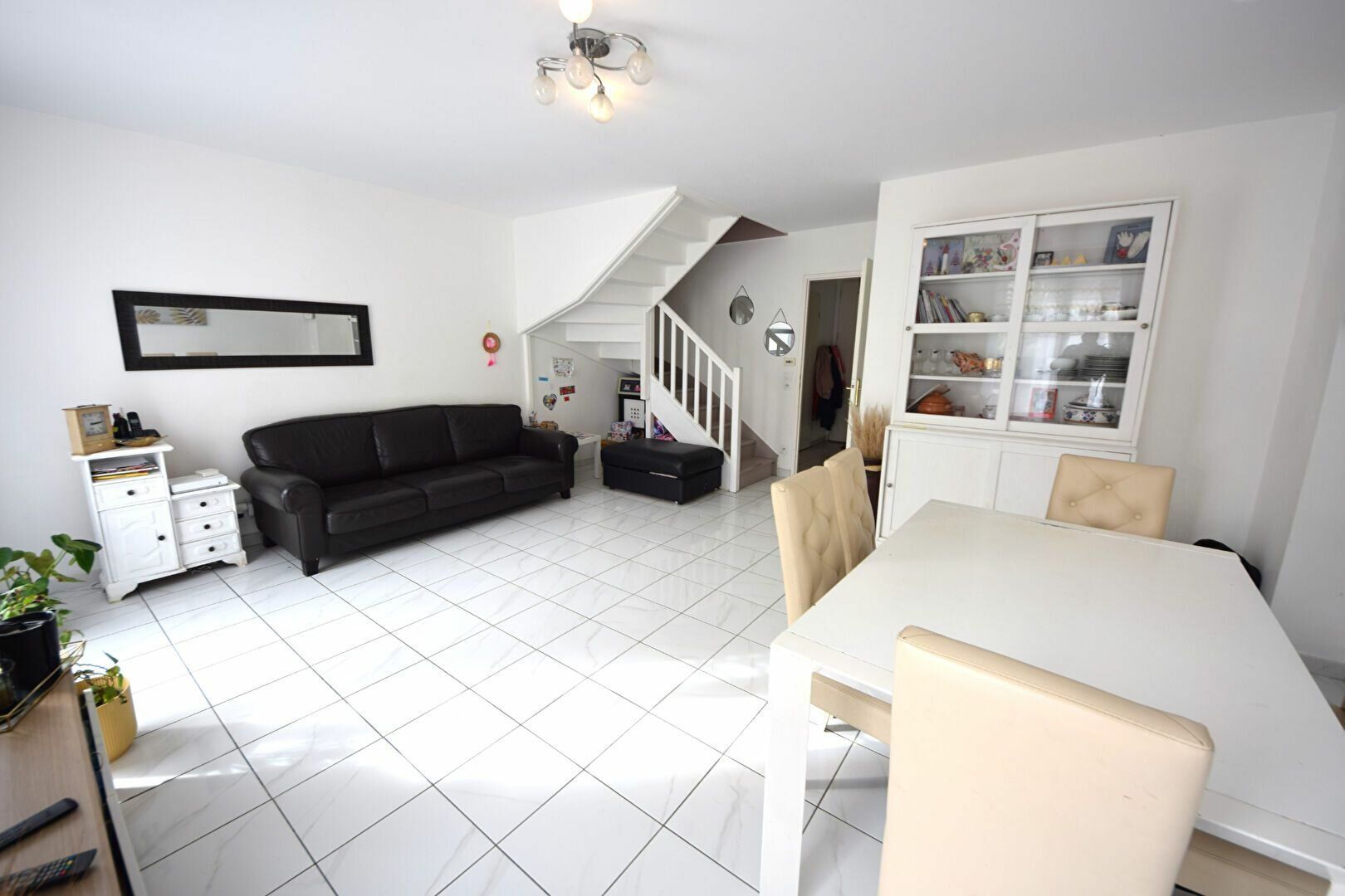 Maison à vendre 4 m2 à Saint-Pierre-du-Perray vignette-4