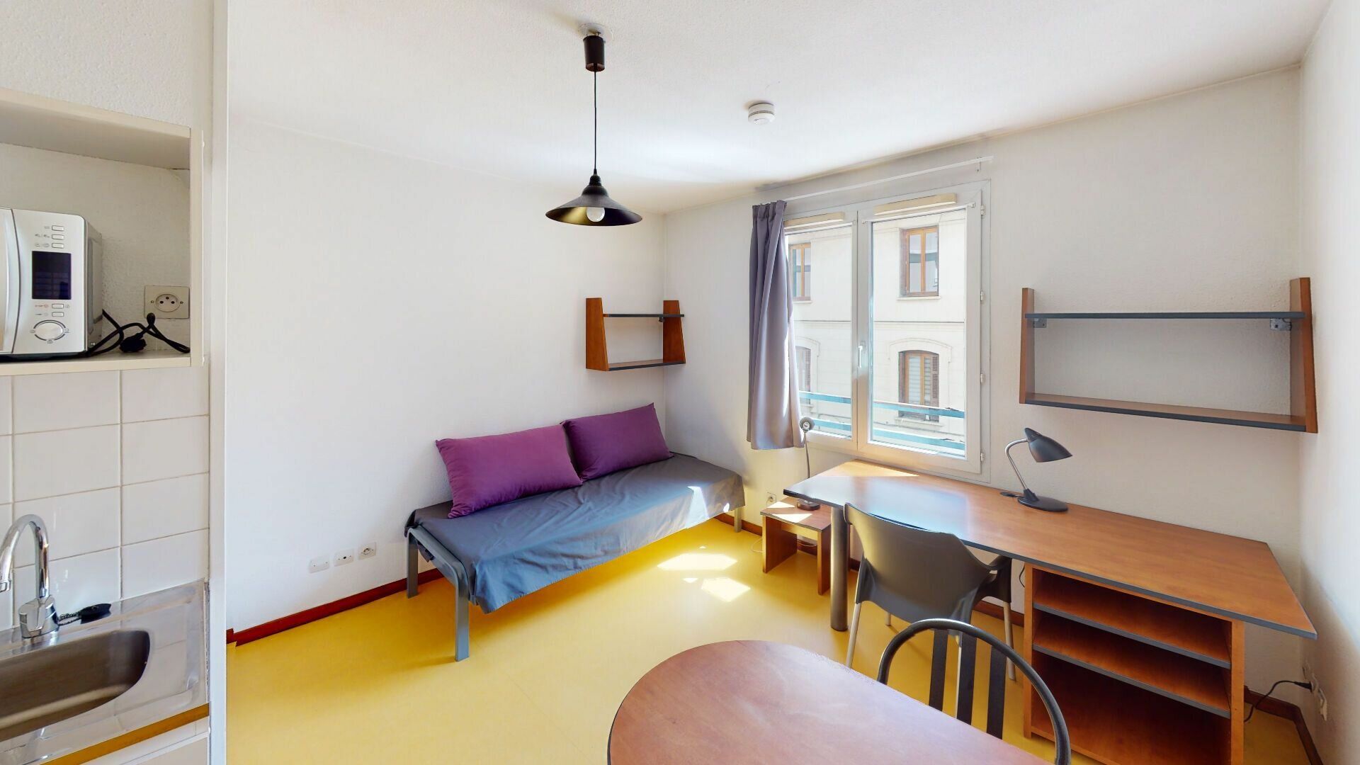 Appartement à louer 1 m2 à Saint-Étienne vignette-2