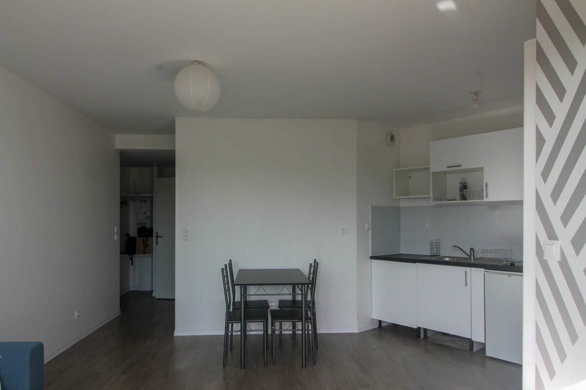 Appartement à vendre 2 m2 à La Rochelle vignette-3