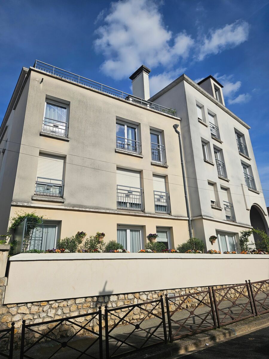 Appartement à vendre 3 74m2 à Lagny-sur-Marne vignette-1
