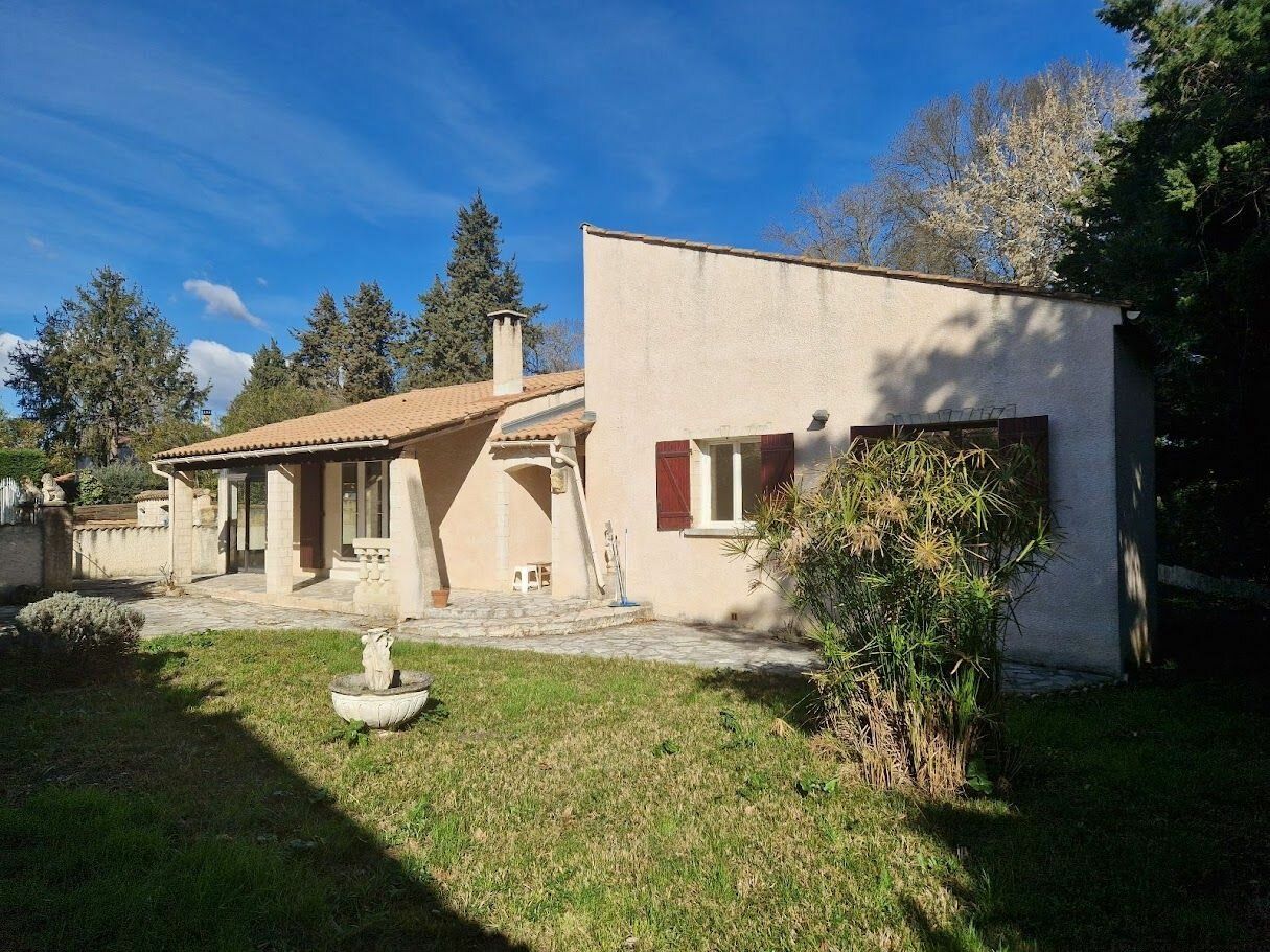 Maison à vendre 5 137m2 à Bagnols-sur-Cèze vignette-1