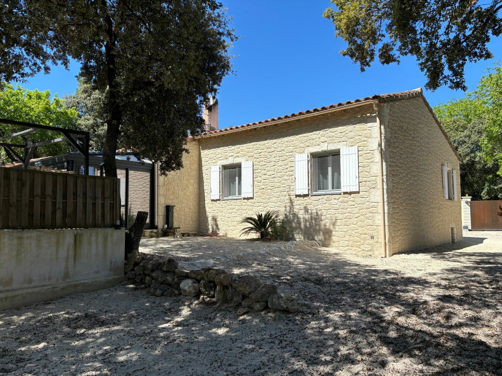 Maison à vendre 4 m2 à Saint-Restitut vignette-2
