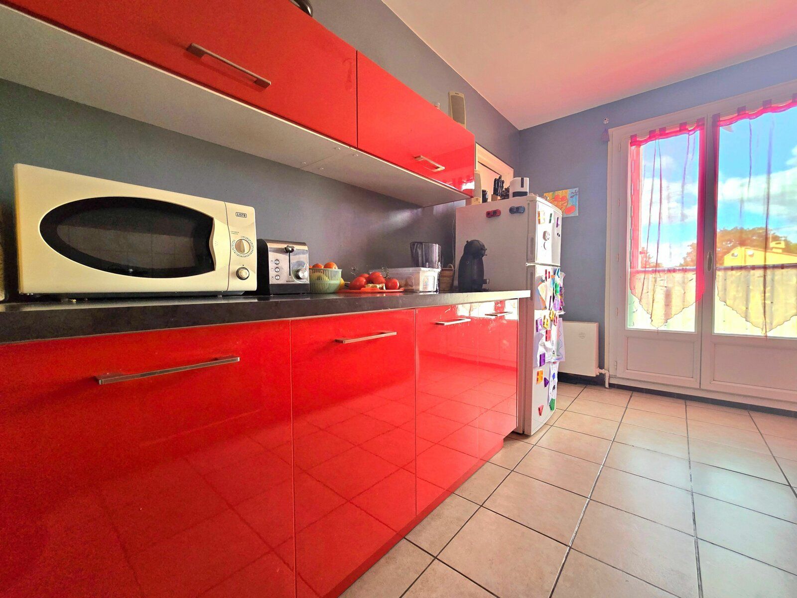 Appartement à vendre 5 m2 à Saint-Martin-de-Crau vignette-5