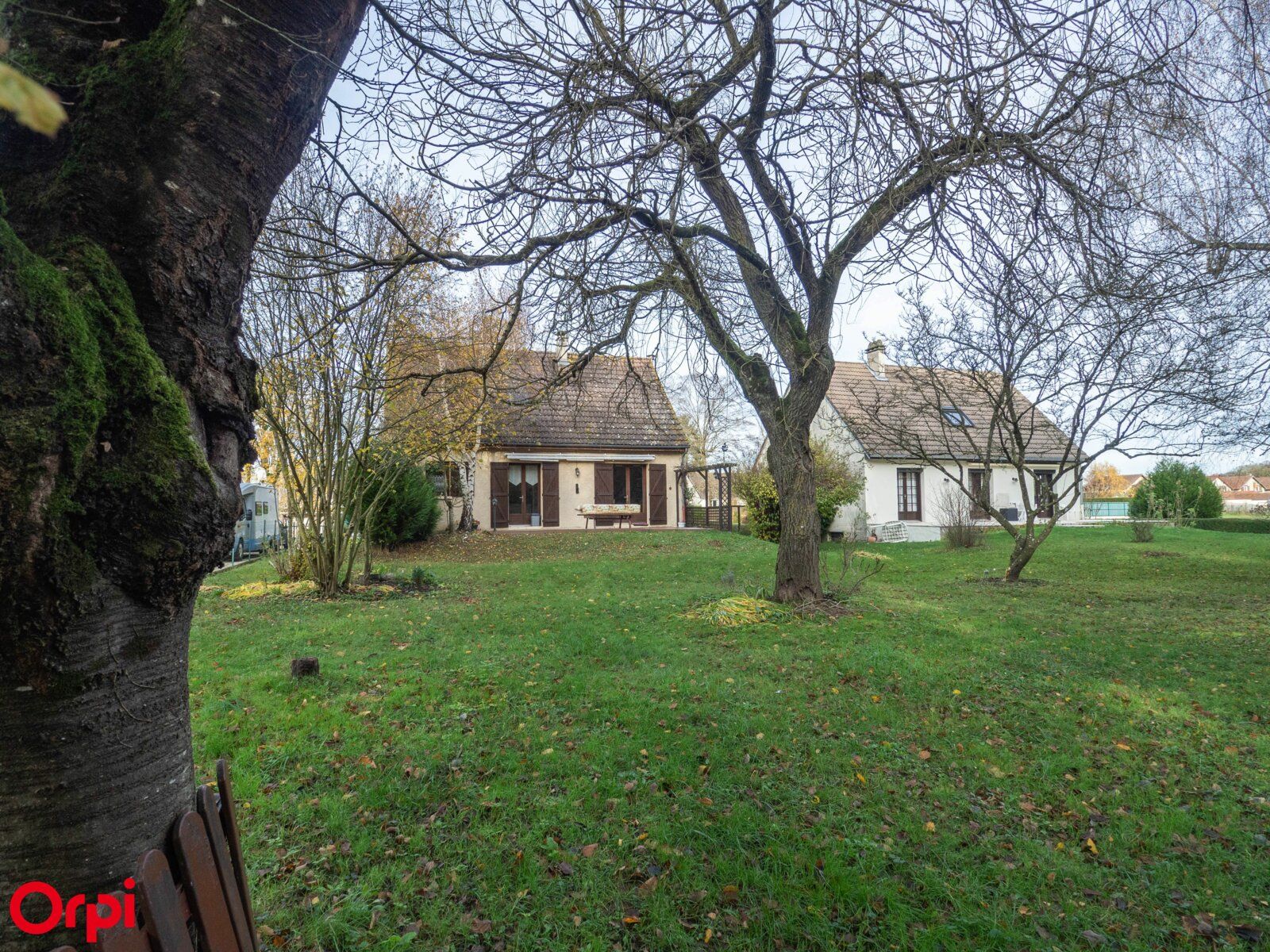 Maison à vendre 4 116m2 à La Ville-aux-Bois-lès-Pontavert vignette-2