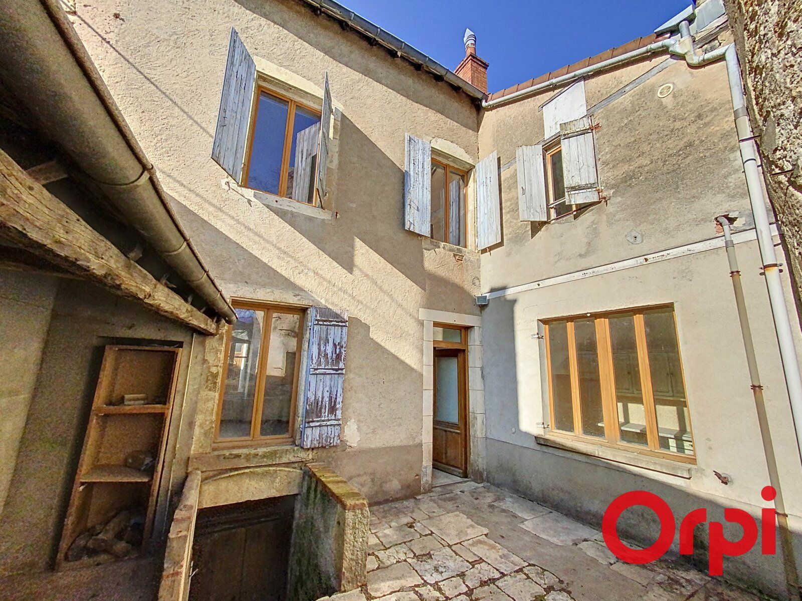 Maison à vendre 4 108.3m2 à Ainay-le-Château vignette-14