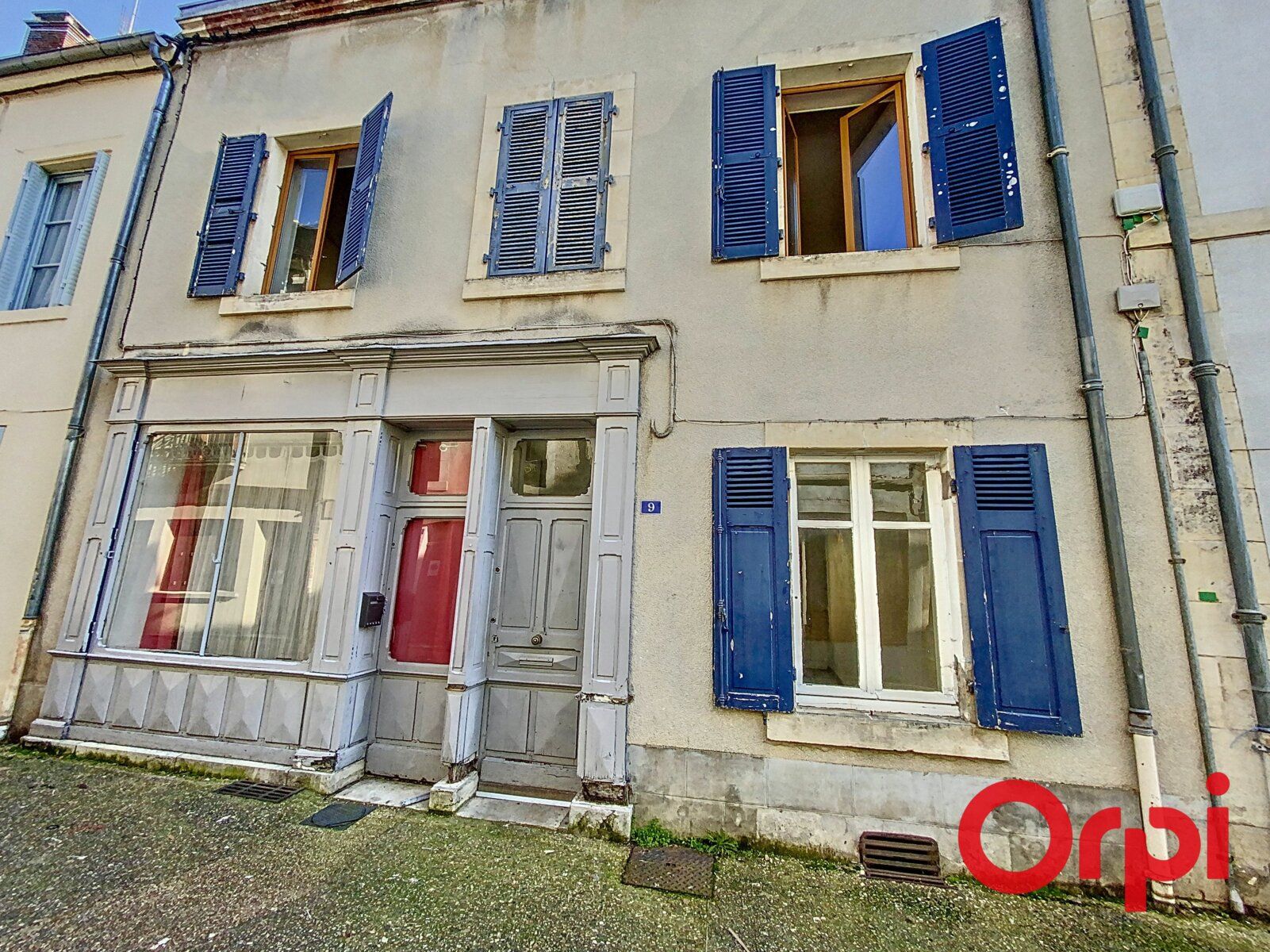 Maison à vendre 4 108.3m2 à Ainay-le-Château vignette-13