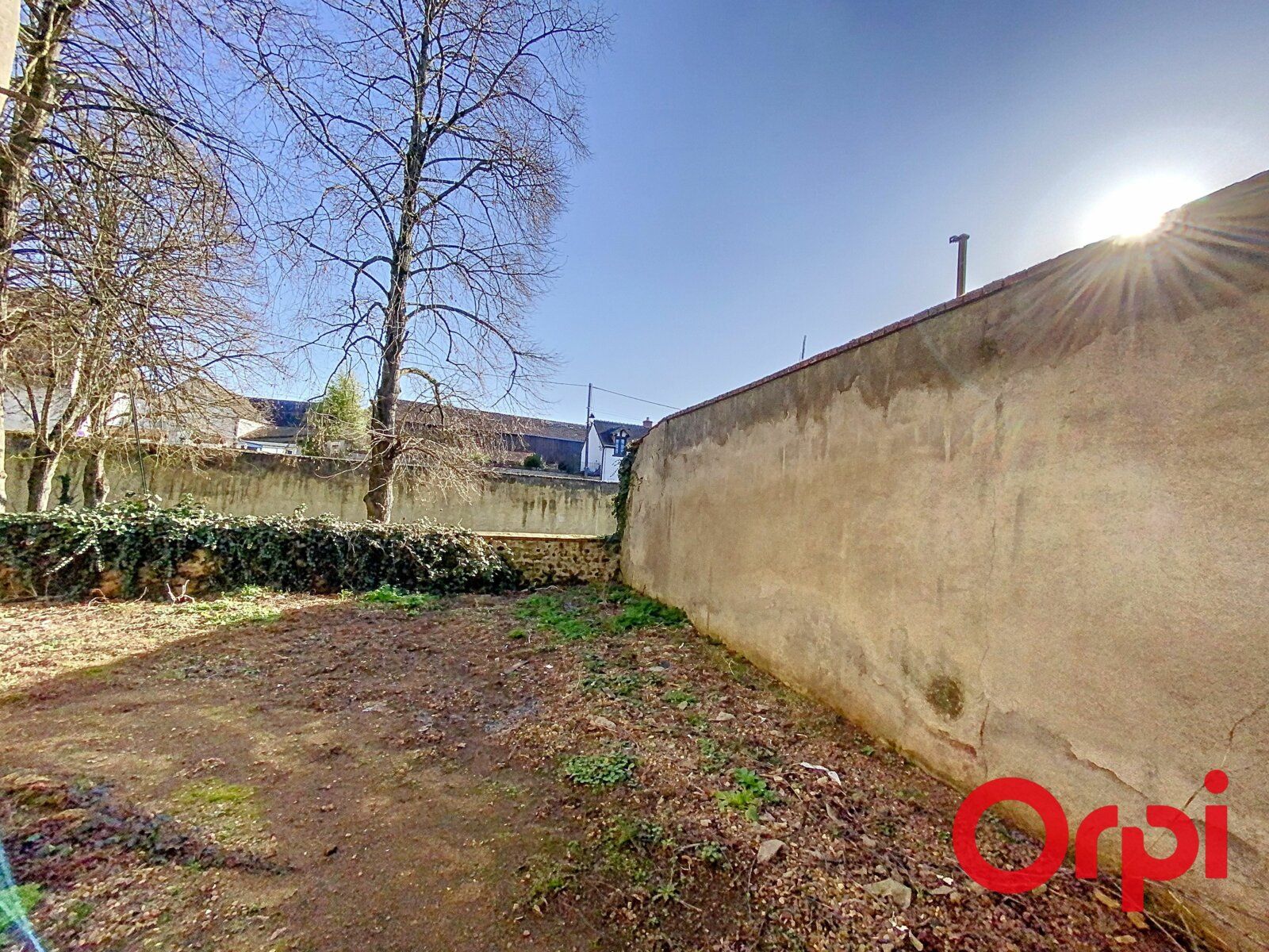 Maison à vendre 4 108.3m2 à Ainay-le-Château vignette-17