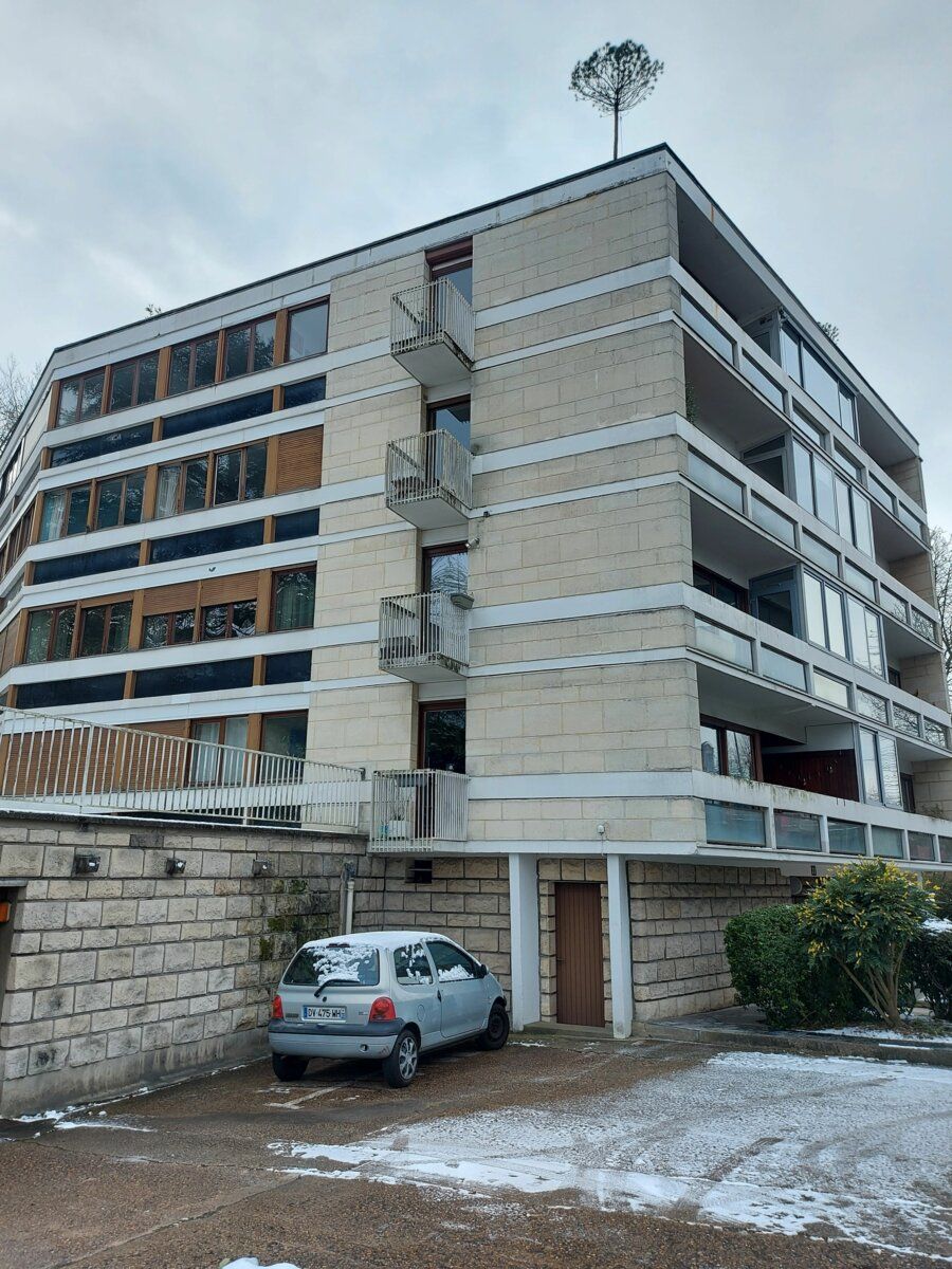 Appartement à louer 4 87.31m2 à Sèvres vignette-1