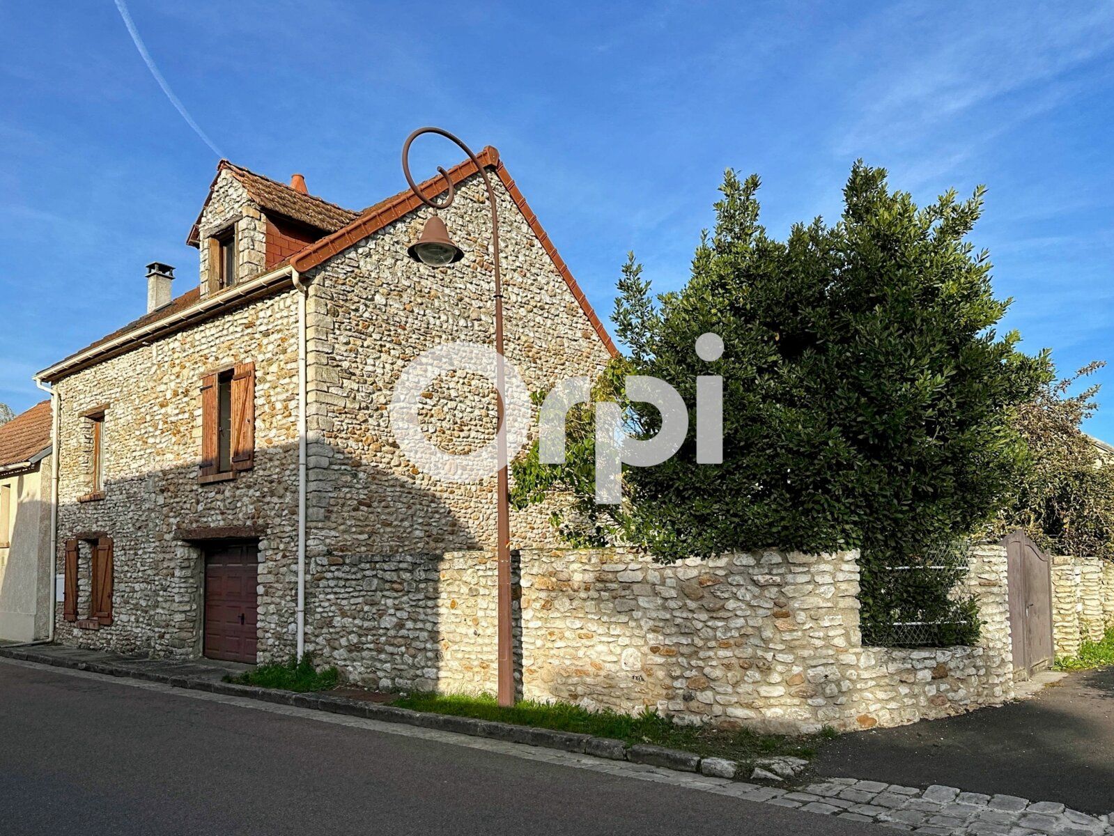 Maison à vendre 5 103m2 à Saint-Martin-la-Garenne vignette-1