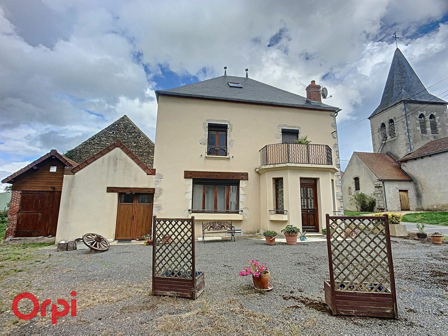 Maison à vendre 5 120m2 à Louroux-de-Bouble vignette-1