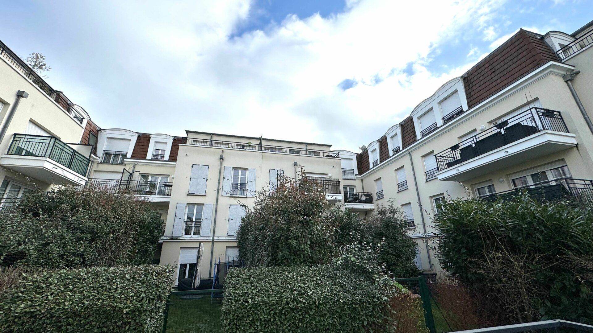 Appartement à vendre 3 65m2 à Le Plessis-Trévise vignette-6