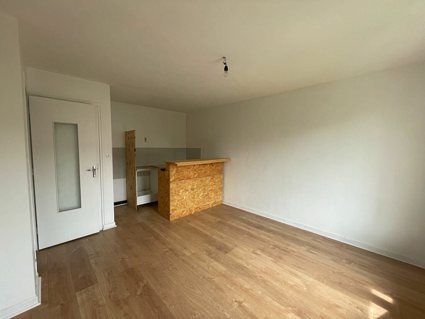 Appartement à vendre 2 m2 à Grenoble vignette-2