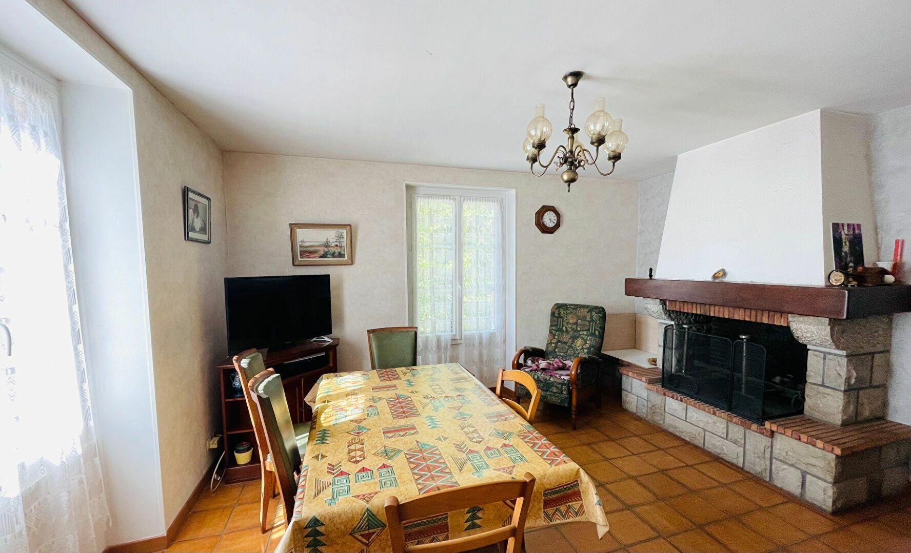 Maison à vendre 4 m2 à Saint-Martin-de-Hinx vignette-2
