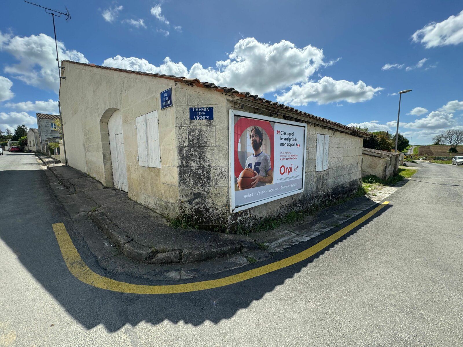 Maison à vendre 3 m2 à Saint-Georges-des-Coteaux vignette-3