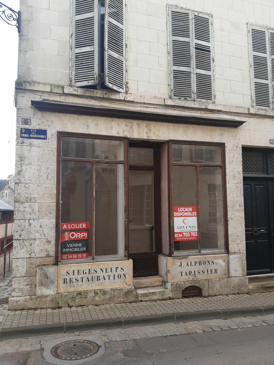 Local commercial à louer  m2 à Blois vignette-1