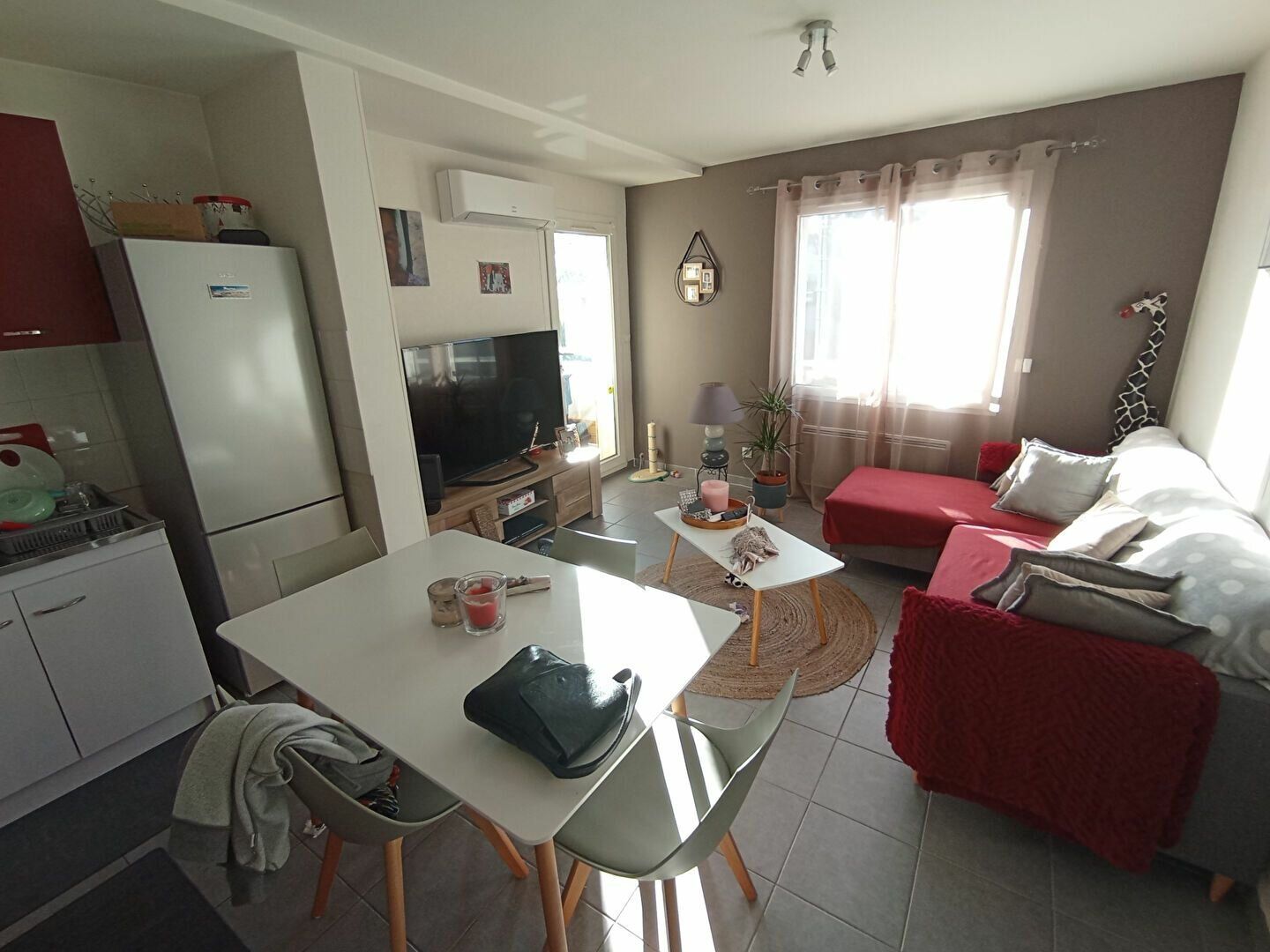 Appartement à louer 2 m2 à Istres vignette-2
