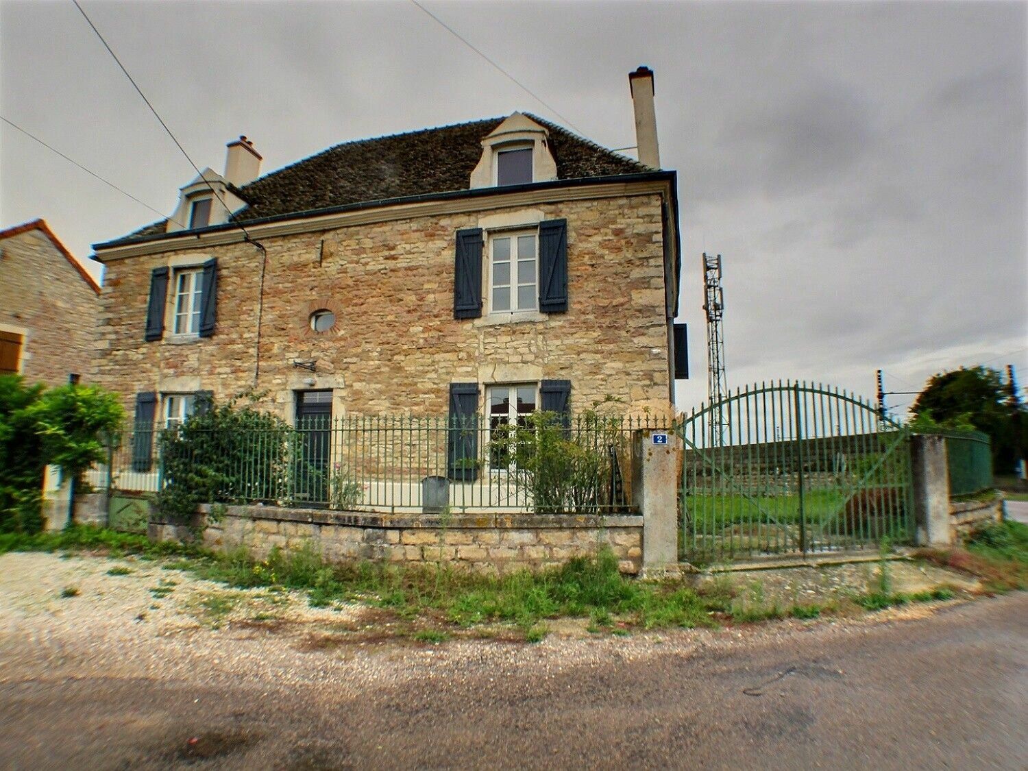 Maison à vendre 6 228.46m2 à Saint-Loup-de-Varennes vignette-1