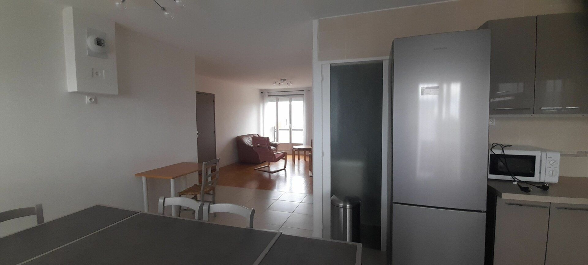 Appartement à vendre 3 67.05m2 à Bourg-en-Bresse vignette-2