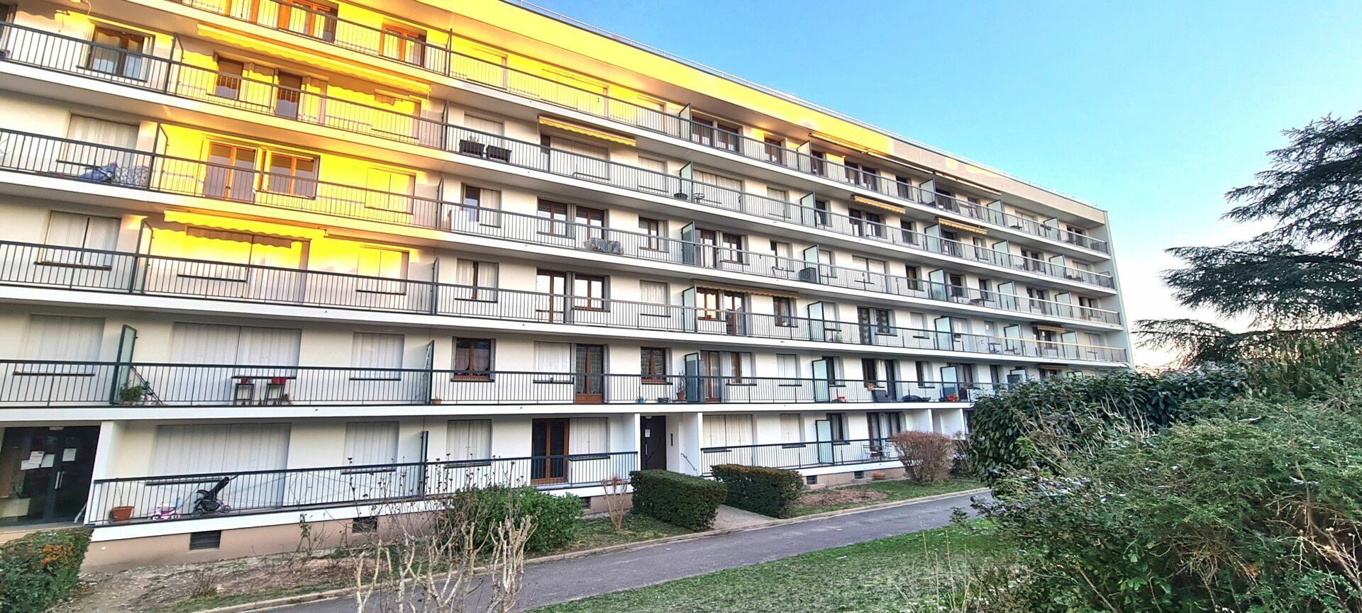 Appartement à vendre 3 75.35m2 à Corbeil-Essonnes vignette-1