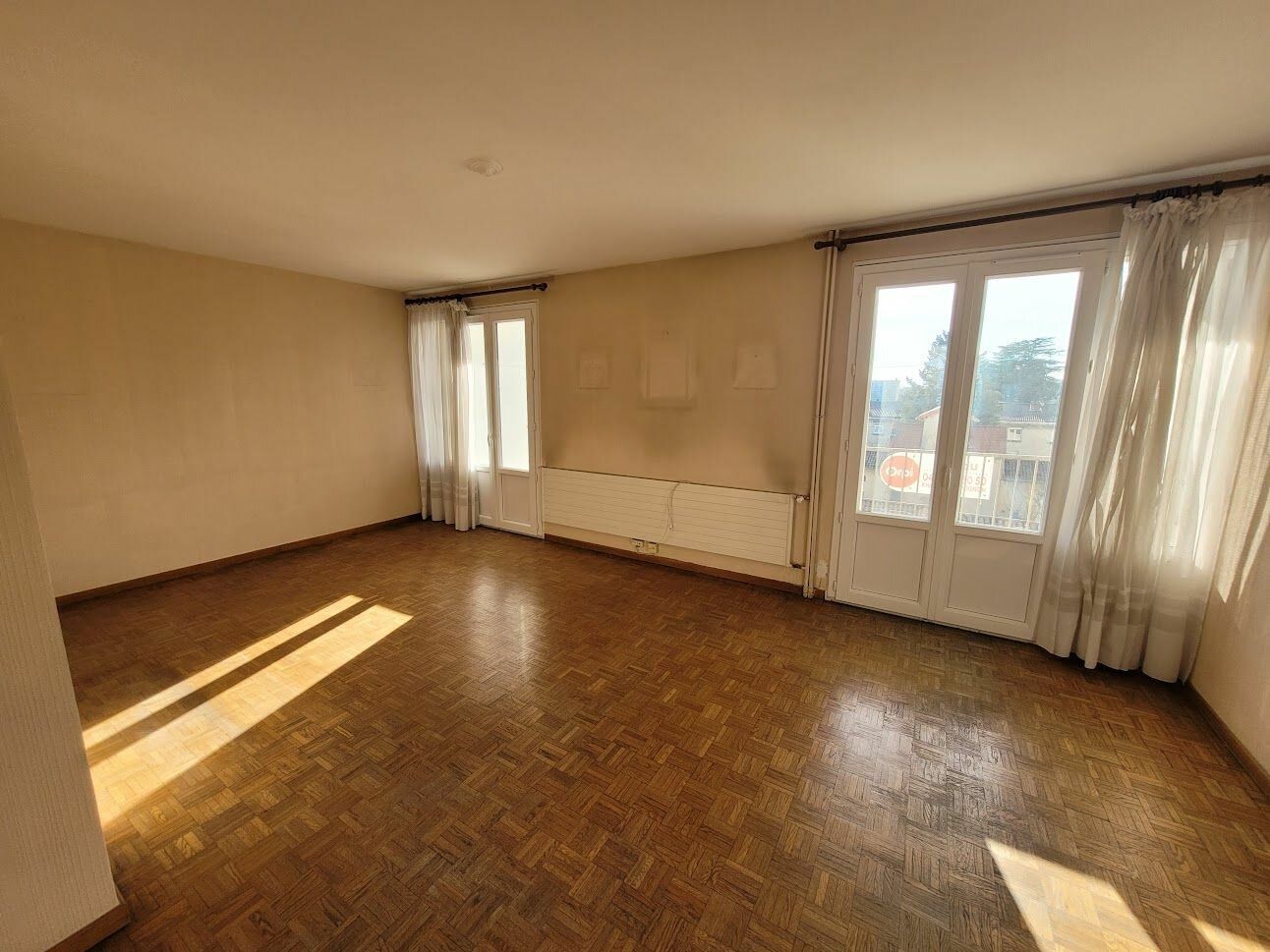 Appartement à vendre 4 95m2 à Avignon vignette-2