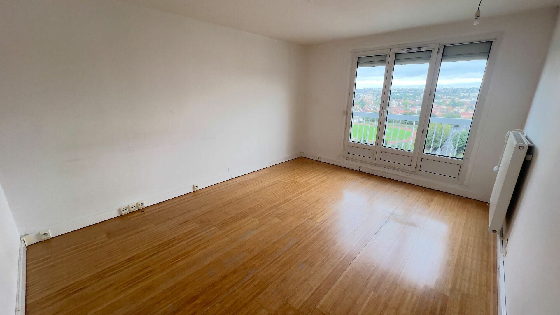 Appartement à vendre 4 78.02m2 à Neuilly-sur-Marne vignette-2