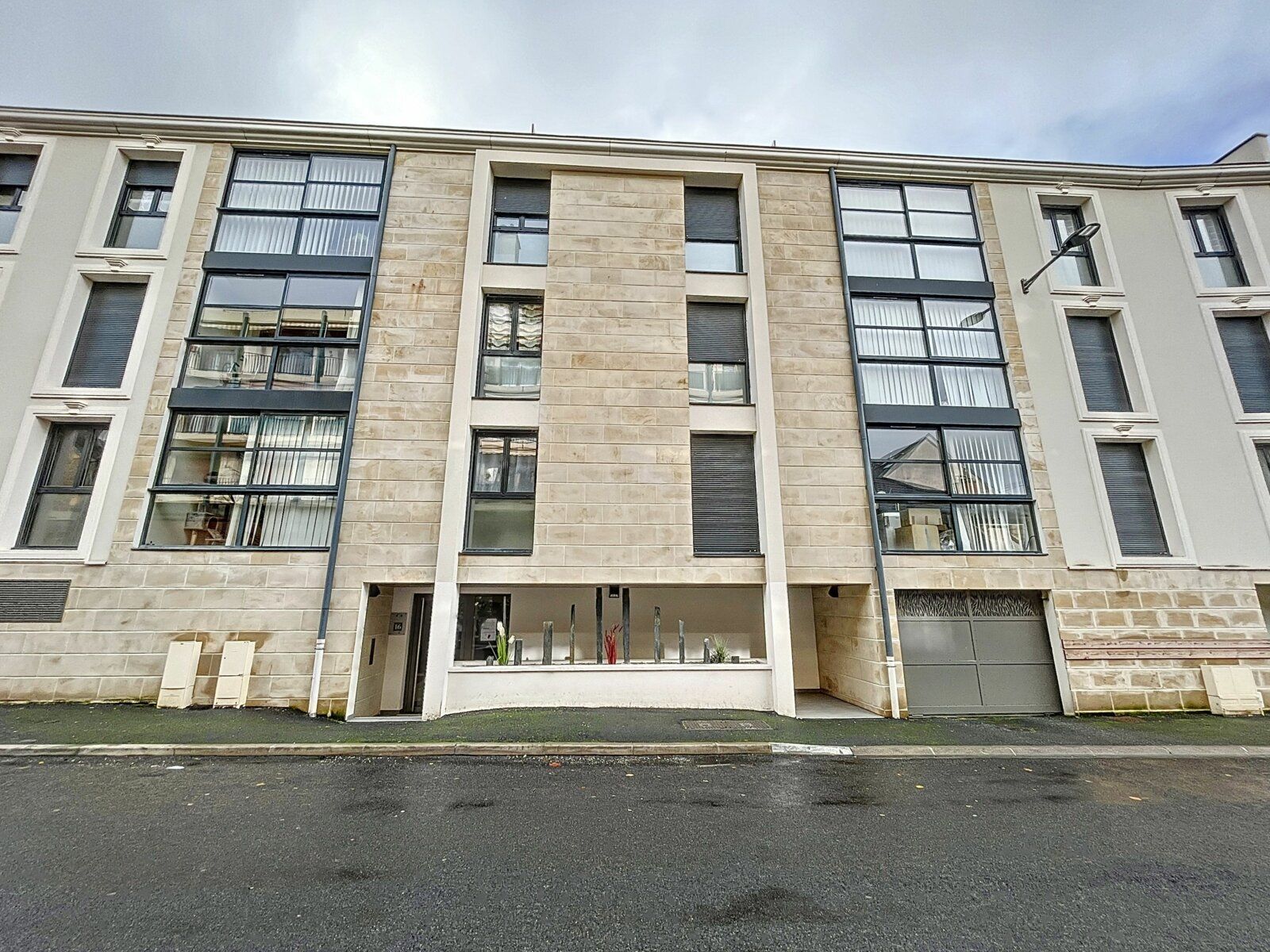 Appartement à vendre 3 77m2 à Brive-la-Gaillarde vignette-12