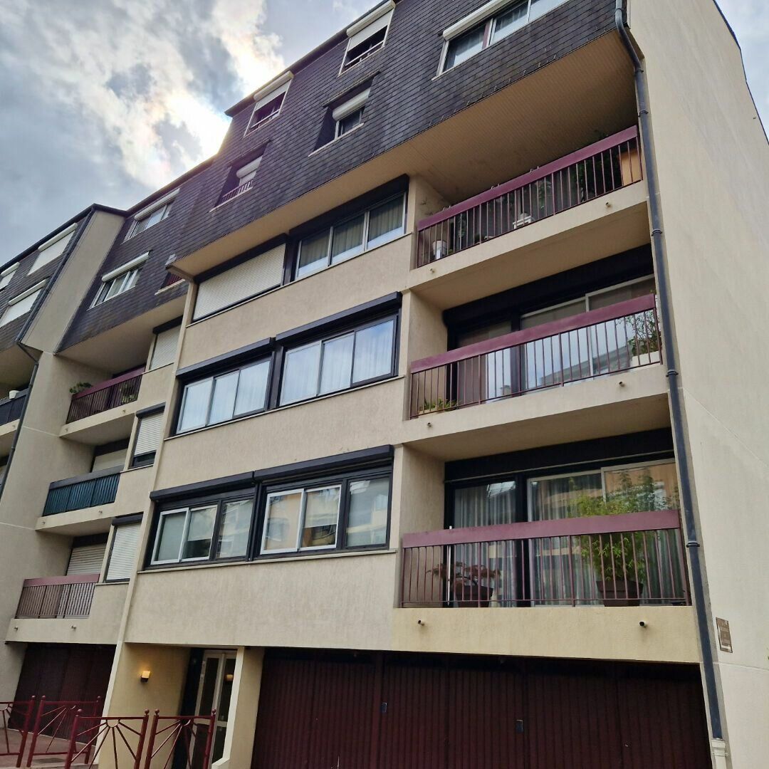 Appartement à vendre 4 102m2 à Créteil vignette-2