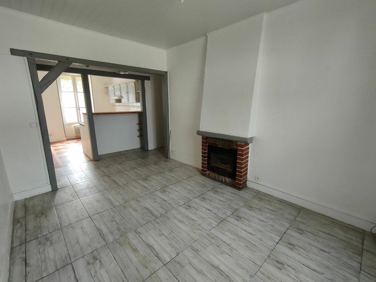 Appartement à vendre 2 40.67m2 à Fontenay-Trésigny vignette-3