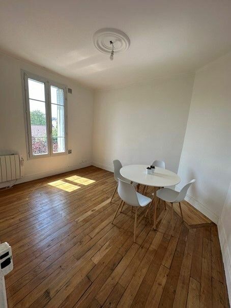 Appartement à louer 2 m2 à Le Bourget vignette-1