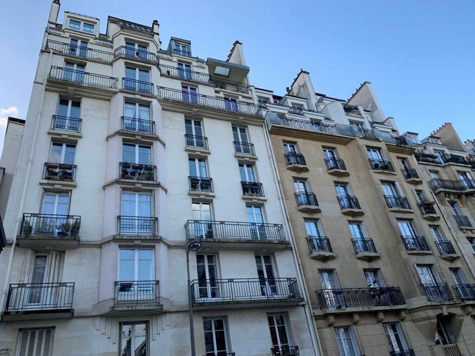 Appartement à louer 4 71.78m2 à Paris 15 vignette-1