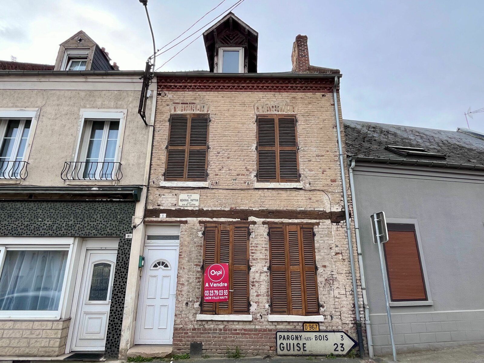 Maison à vendre 5 m2 à Crécy-sur-Serre vignette-1