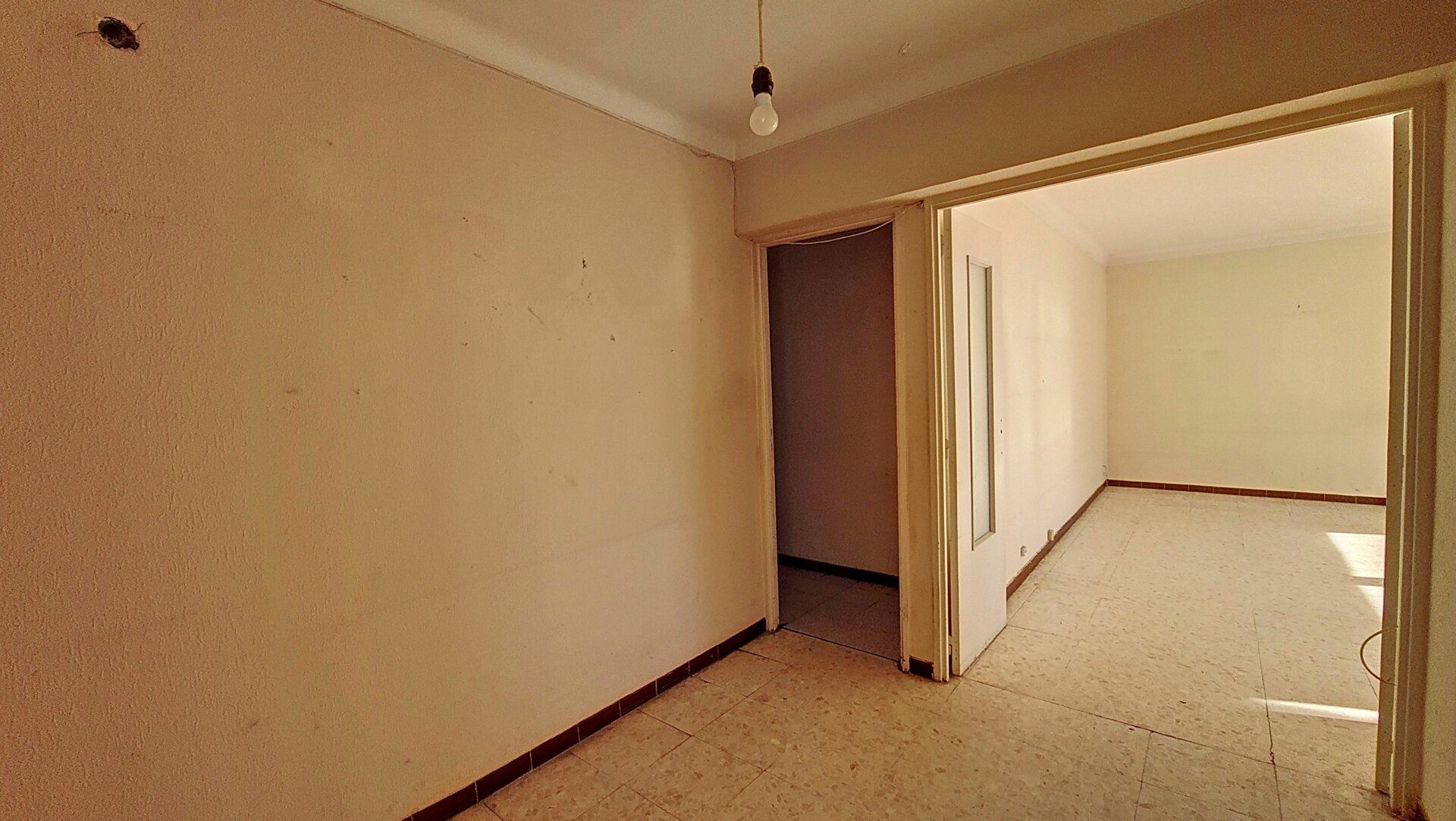 Appartement à vendre 4 85m2 à Villeneuve-lès-Avignon vignette-9