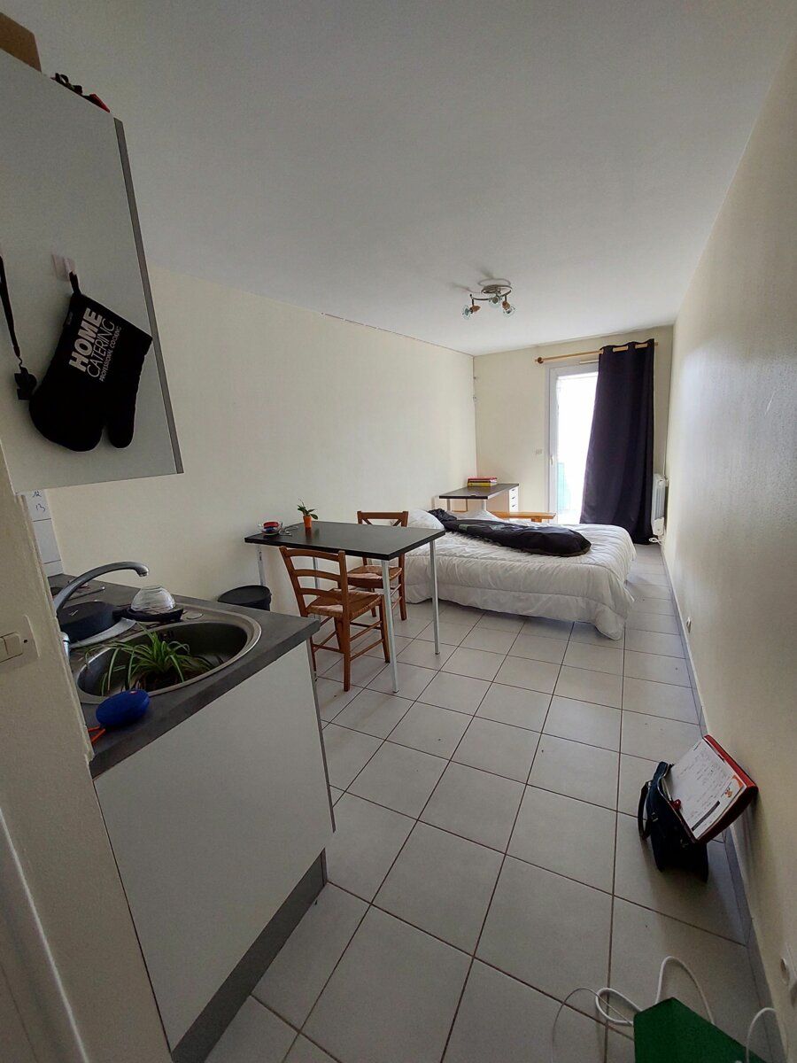 Appartement à louer 1 22.42m2 à Lorient vignette-2