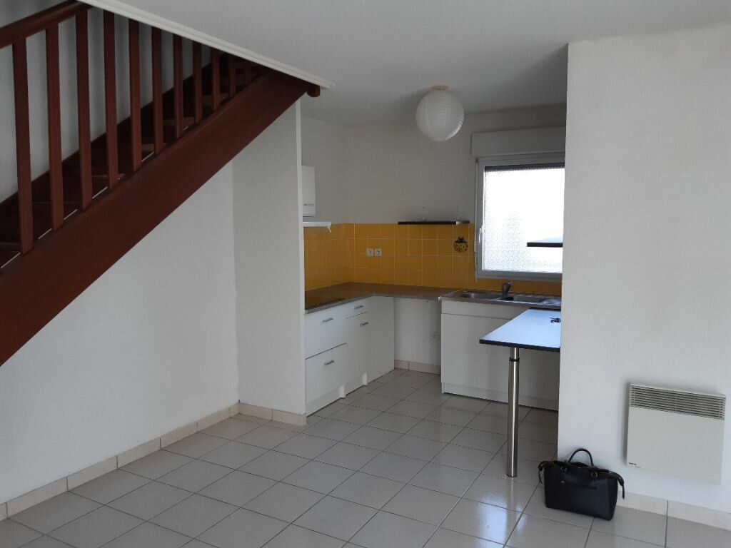 Appartement à louer 2 43m2 à Castres vignette-1