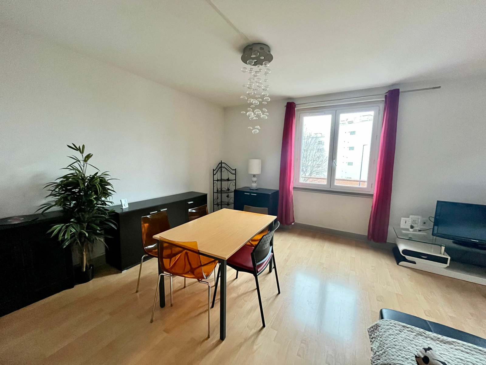 Appartement à louer 4 92.2m2 à Clermont-Ferrand vignette-3