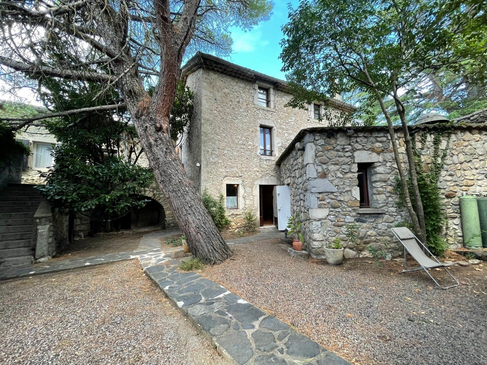Maison à vendre 12 m2 à Vallon-Pont-d'Arc vignette-2
