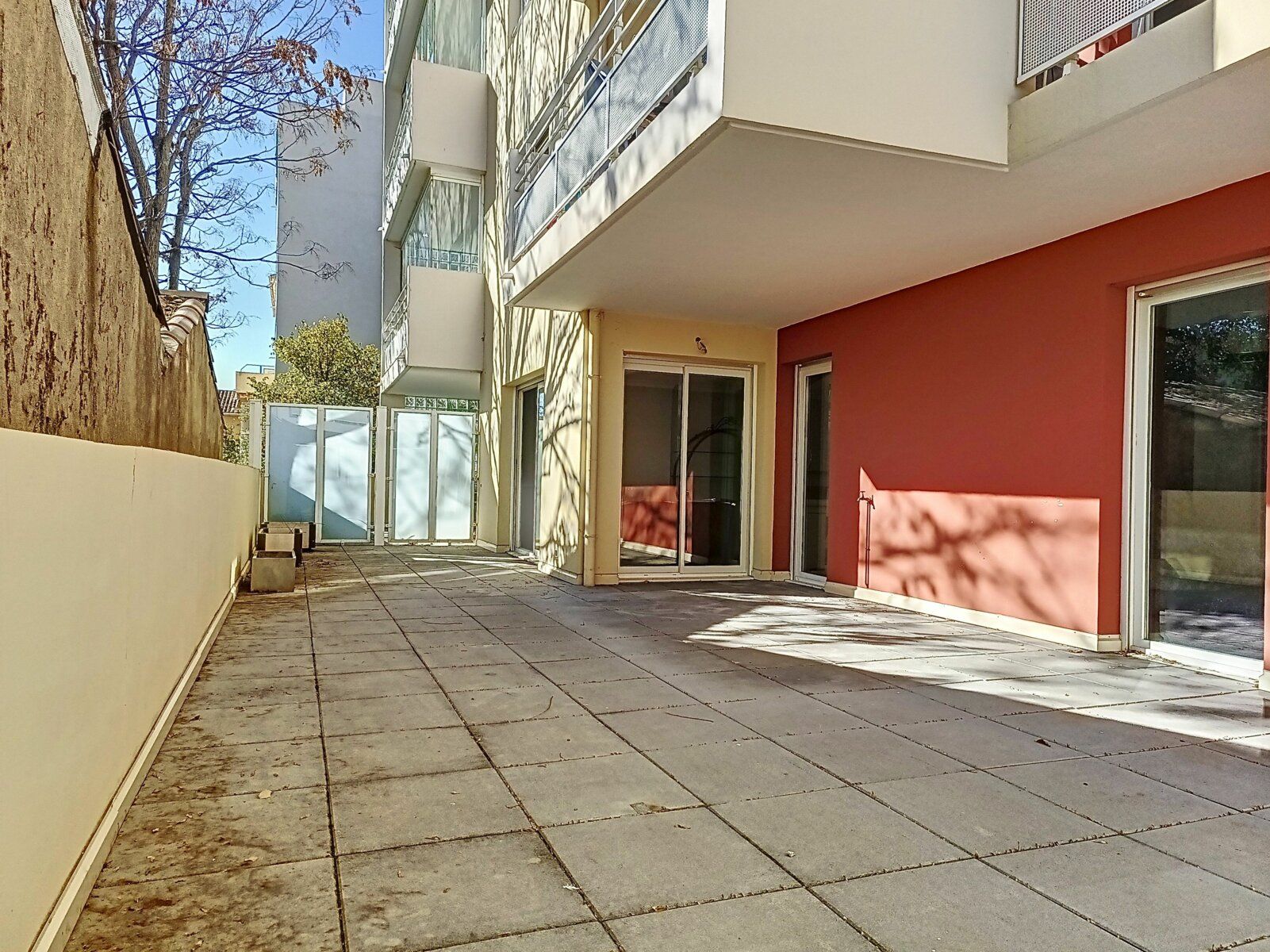 Appartement à vendre 4 93.5m2 à Saint-Raphaël vignette-1