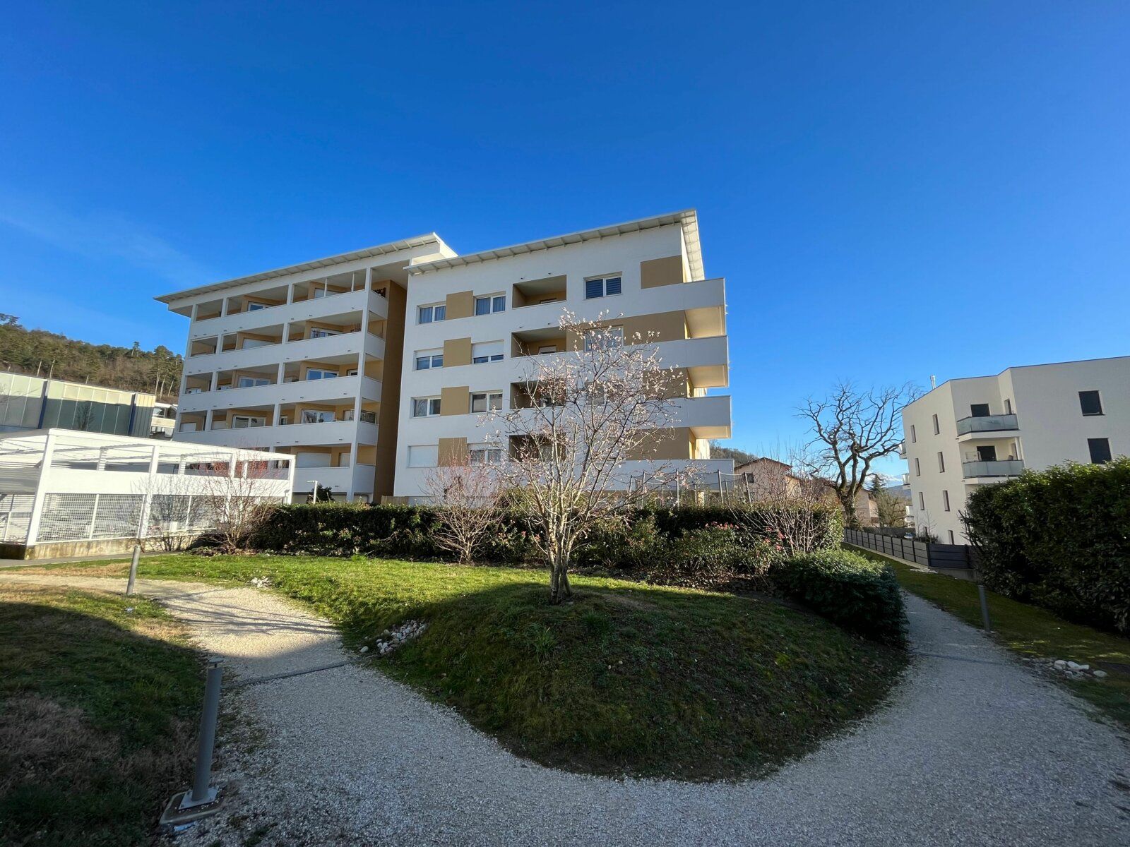Appartement à vendre 3 57.65m2 à Chambéry vignette-1