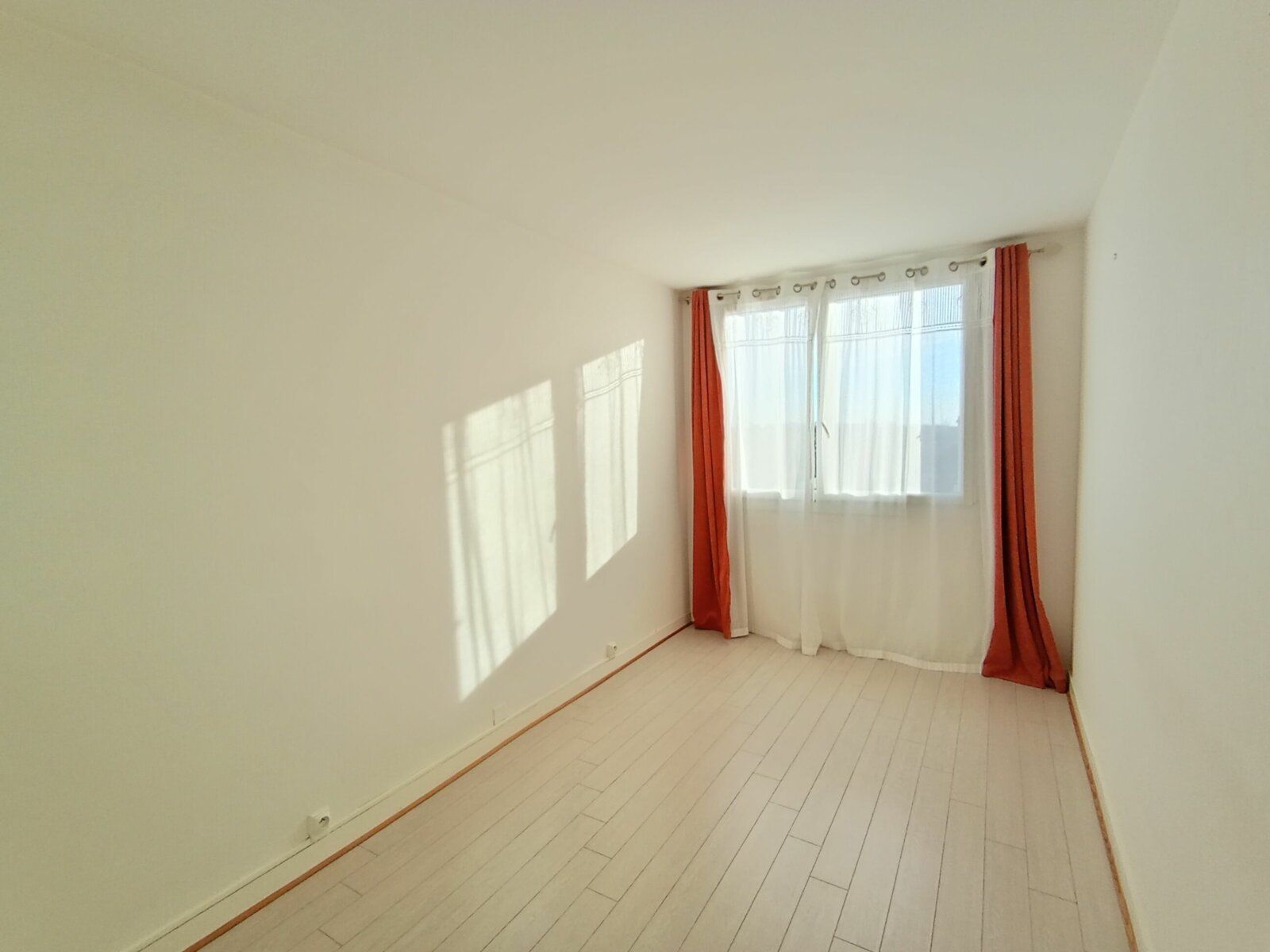 Appartement à vendre 5 91.48m2 à Poitiers vignette-6
